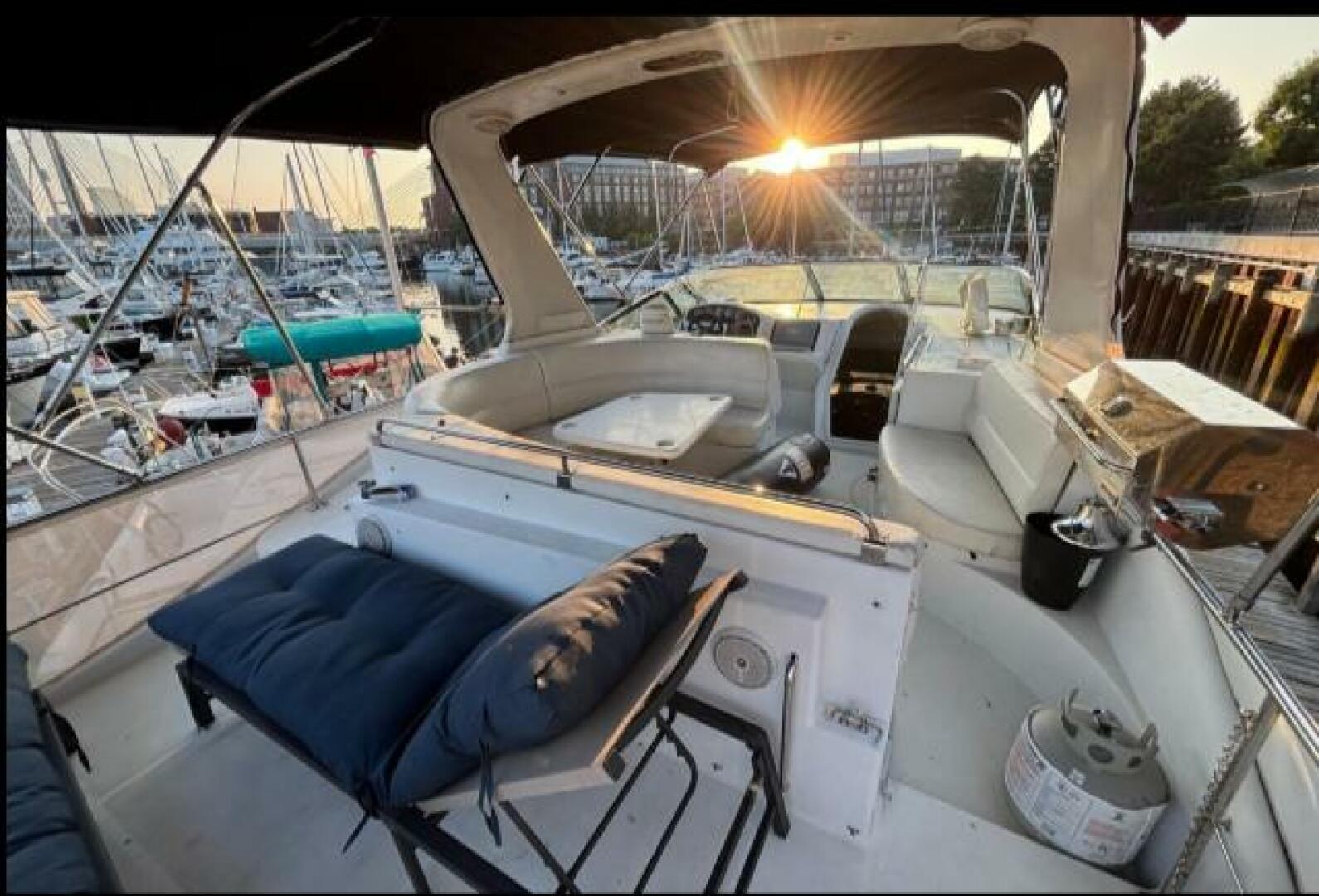 1998 Carver 530 Voyager - Image 49