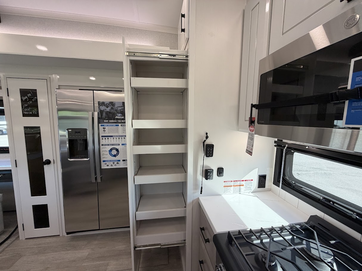 2026 JAYCO PINNACLE 38FBRK - Image 27