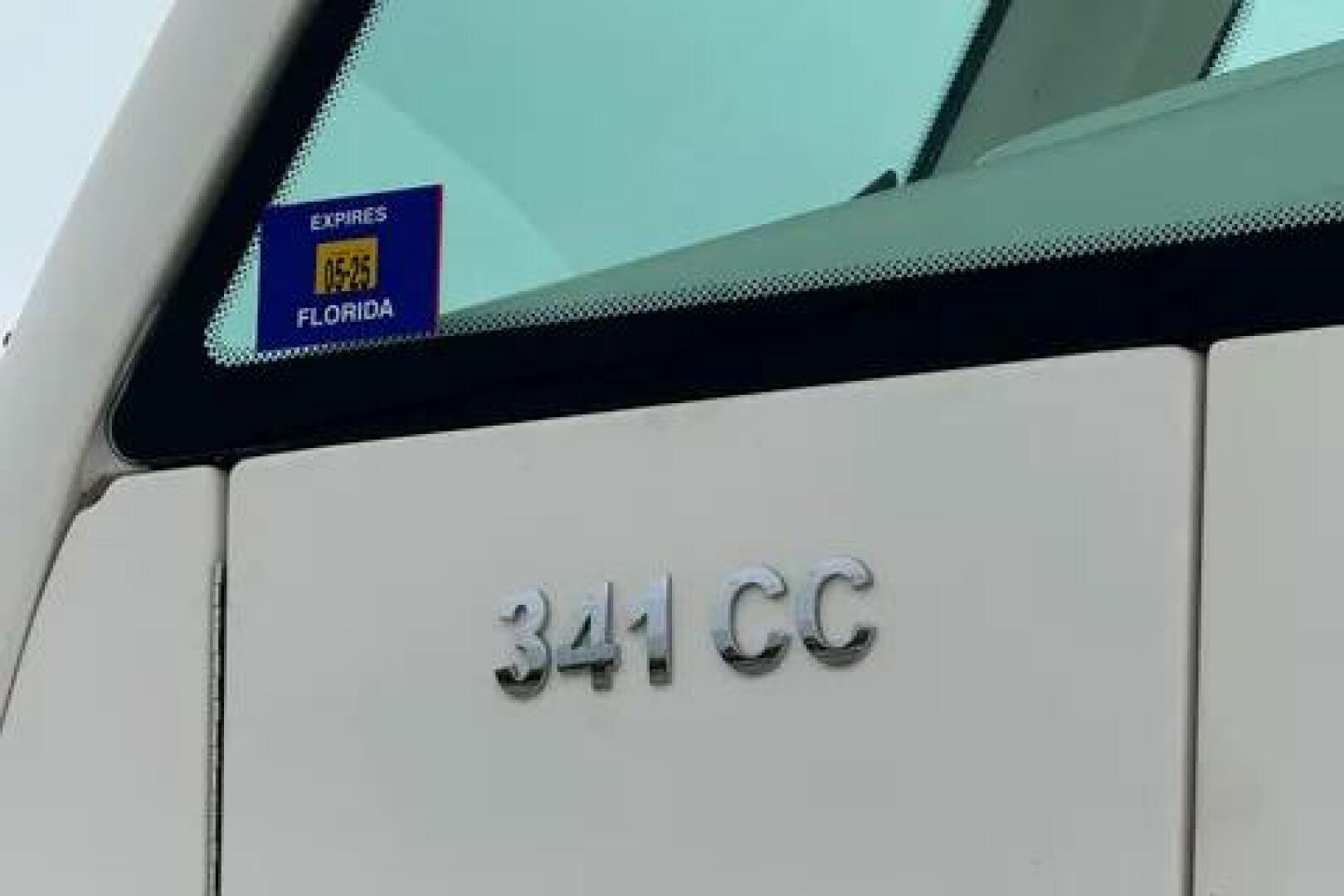 2020 Caymas 341 CC - Image 14