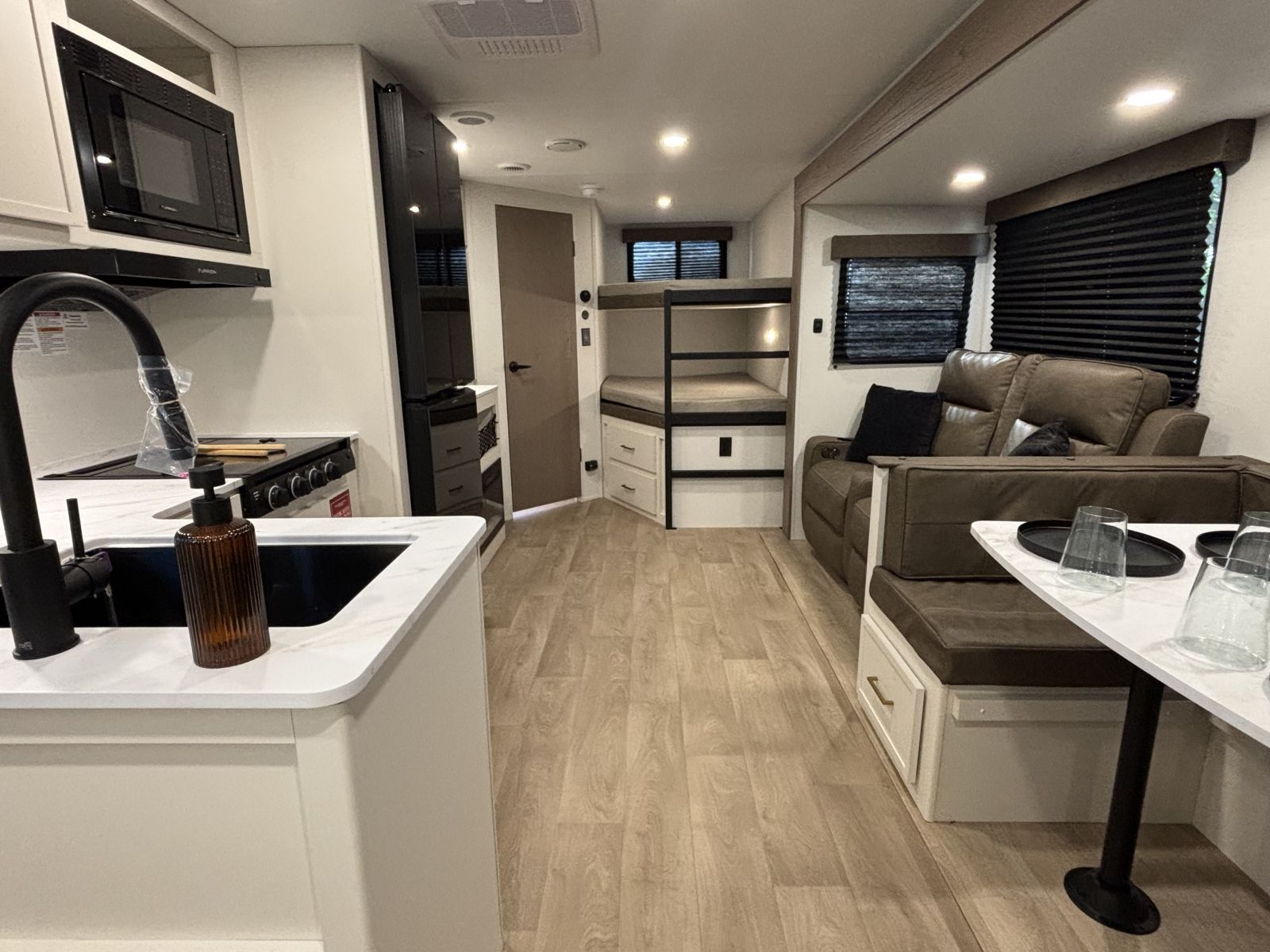 2026 Grand Design Transcend XPLOR 27DBX - Image 11