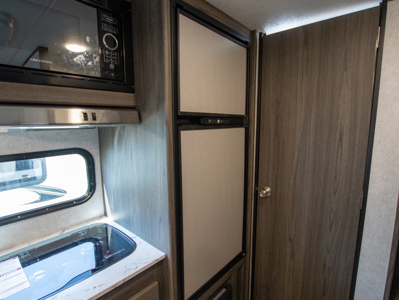 2022 Dutchmen RV Kodiak 175BH - Image 9