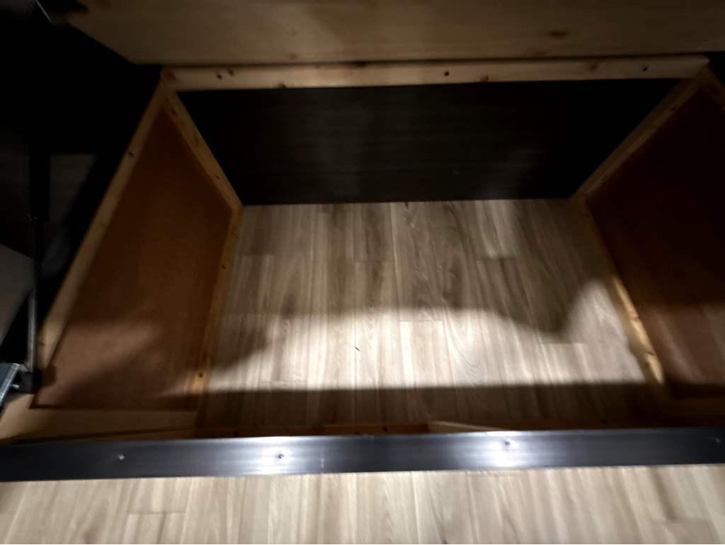 2027 VENTURE RV SPORTTREK STINGER 232VRL - Image 25