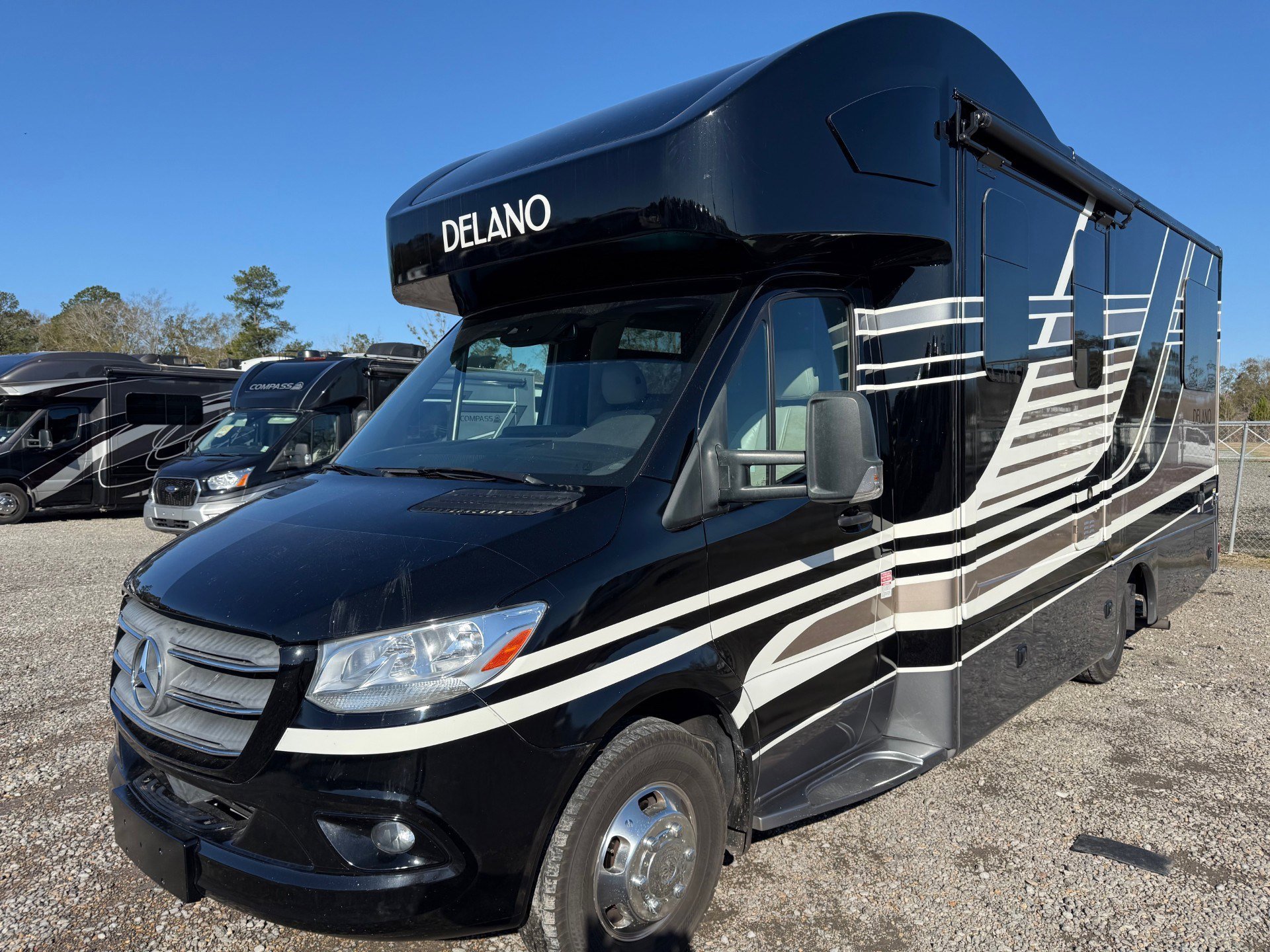 2022 THOR MOTOR COACH DELANO 24RW - Image 2