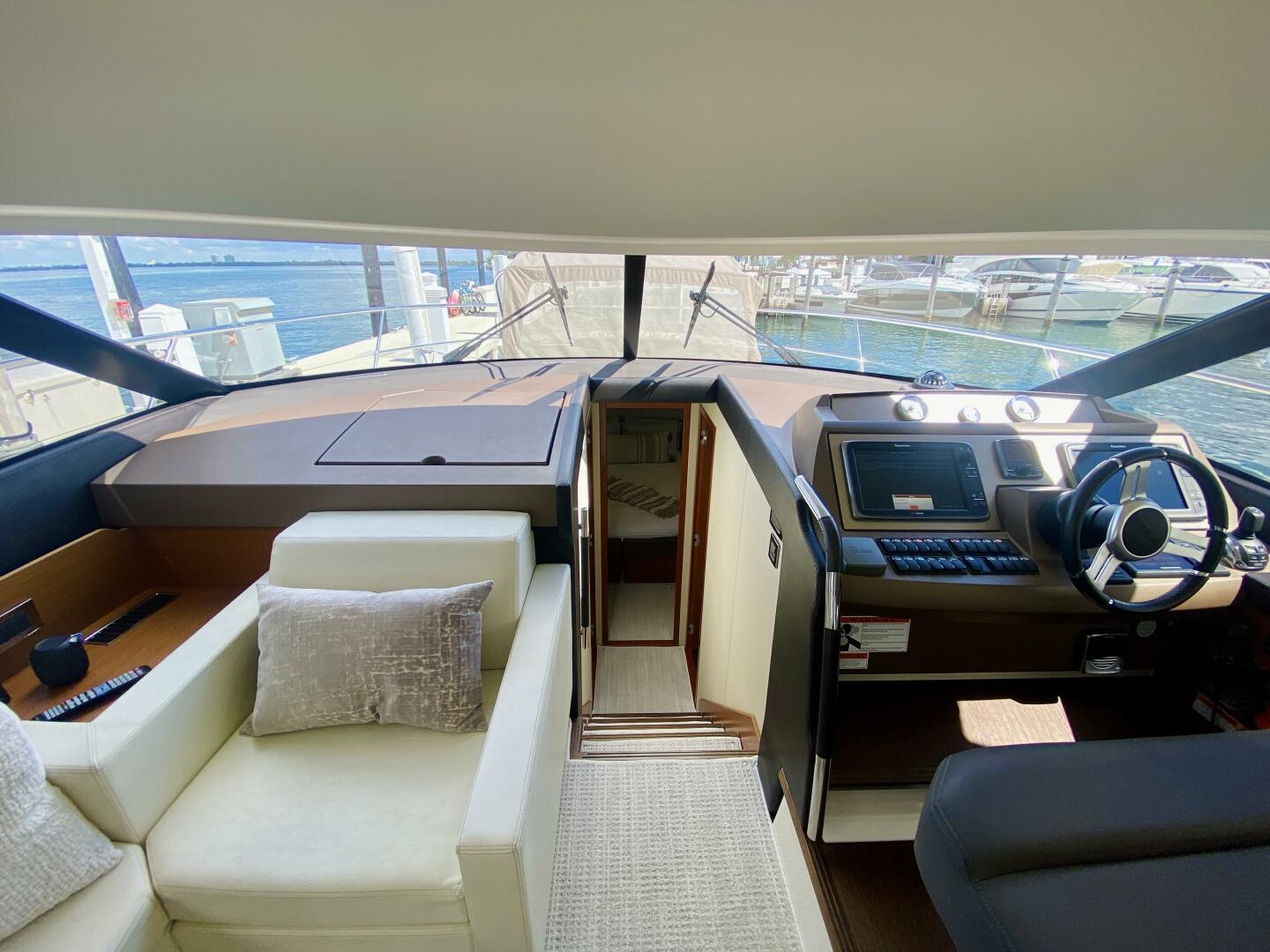 2015 Prestige 500 - Image 67