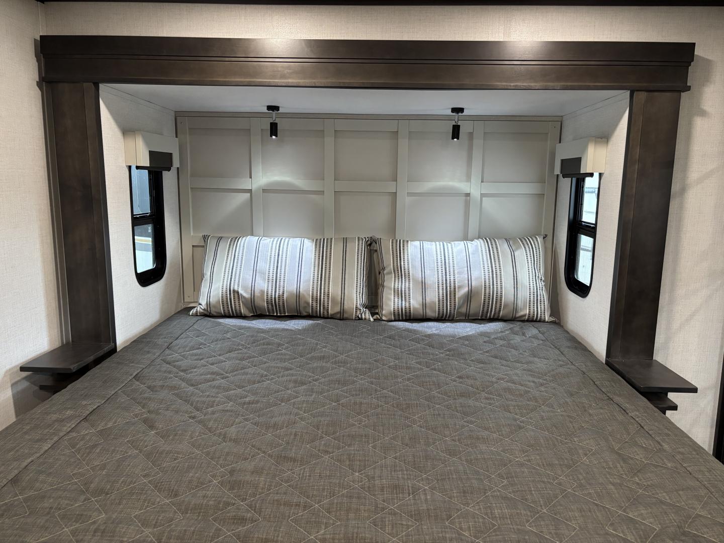 2026 Keystone Alpine 3303CK - Image 33