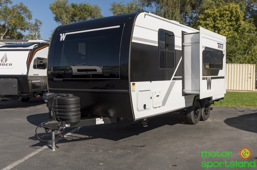 2026 Winnebago Thrive 18FBS - Image 7
