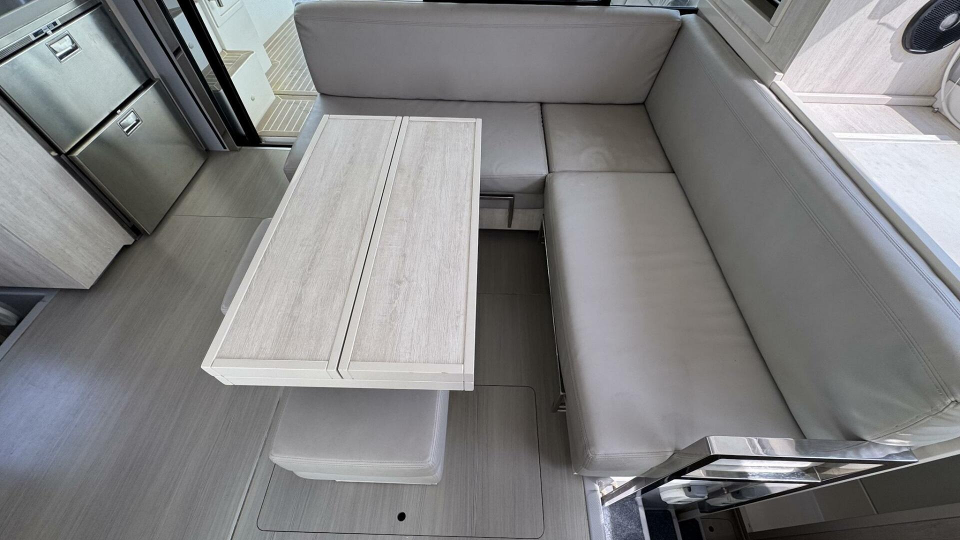 2018 Leopard 43 Powercat - Image 22