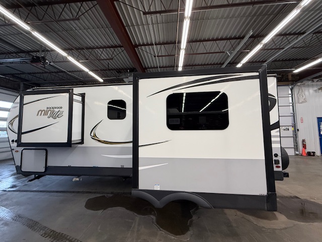2021 ROCKWOOD MINI LITE 2512S - Image 3