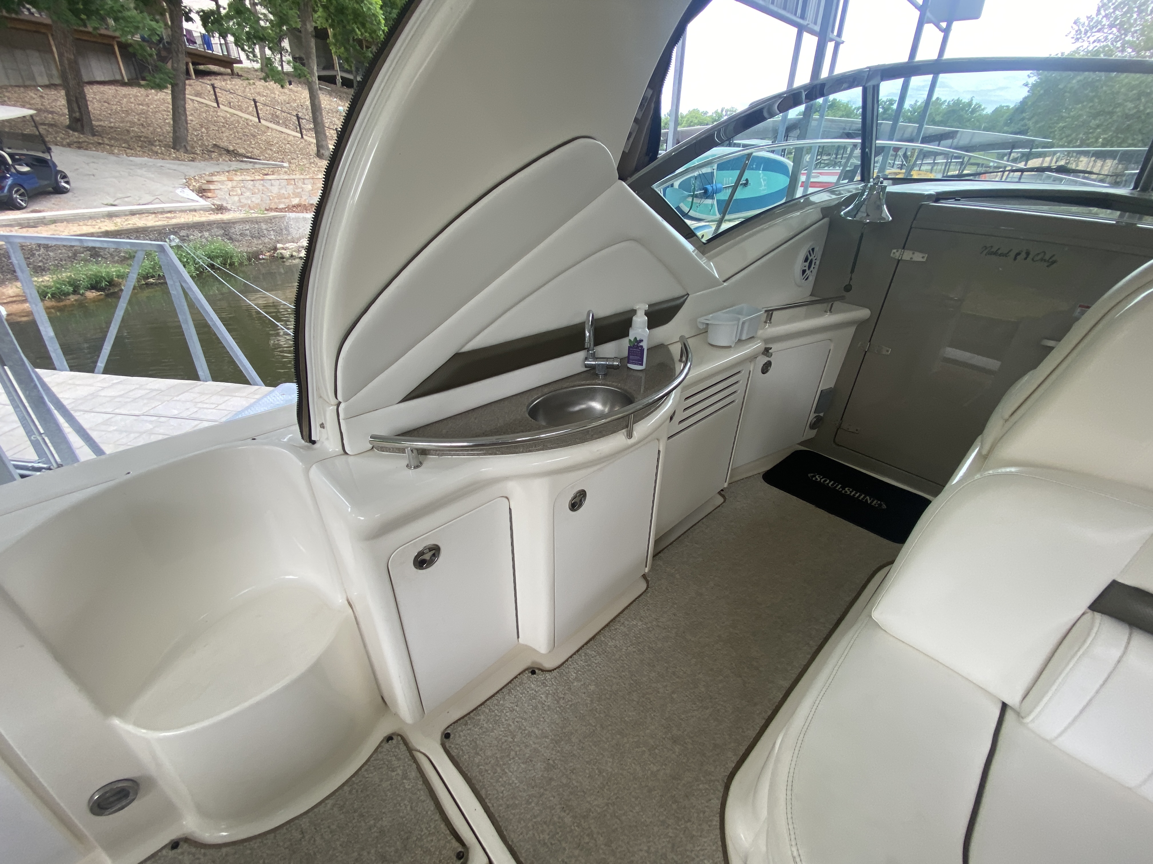 2007 Sea Ray 40 Sundancer - Image 12