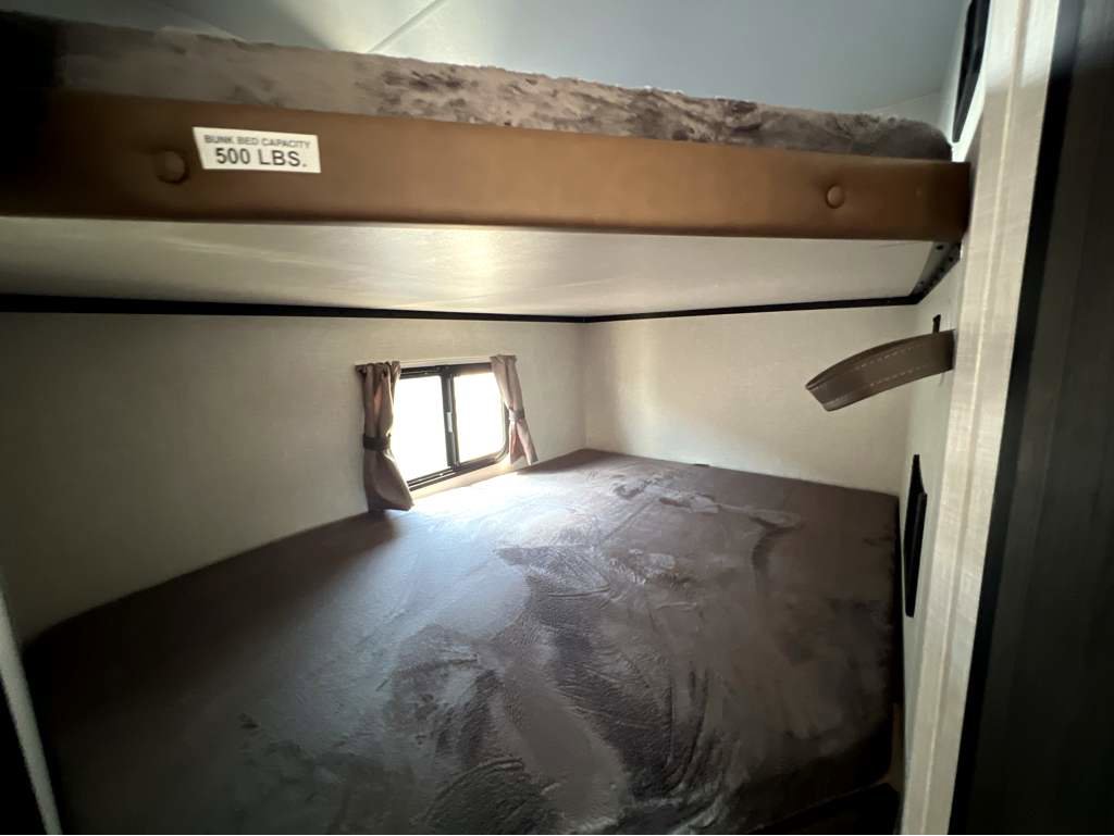 2026 VENTURE RV STRATUS 302VBH - Image 16