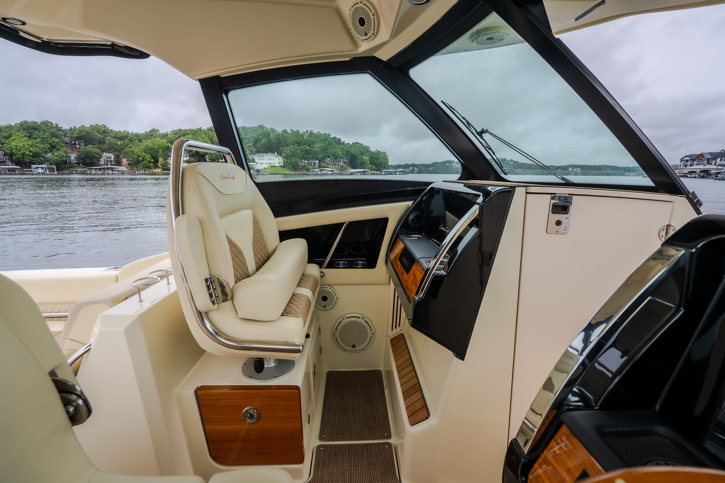 2024 Chris Craft Calypso 32 CT - Image 36
