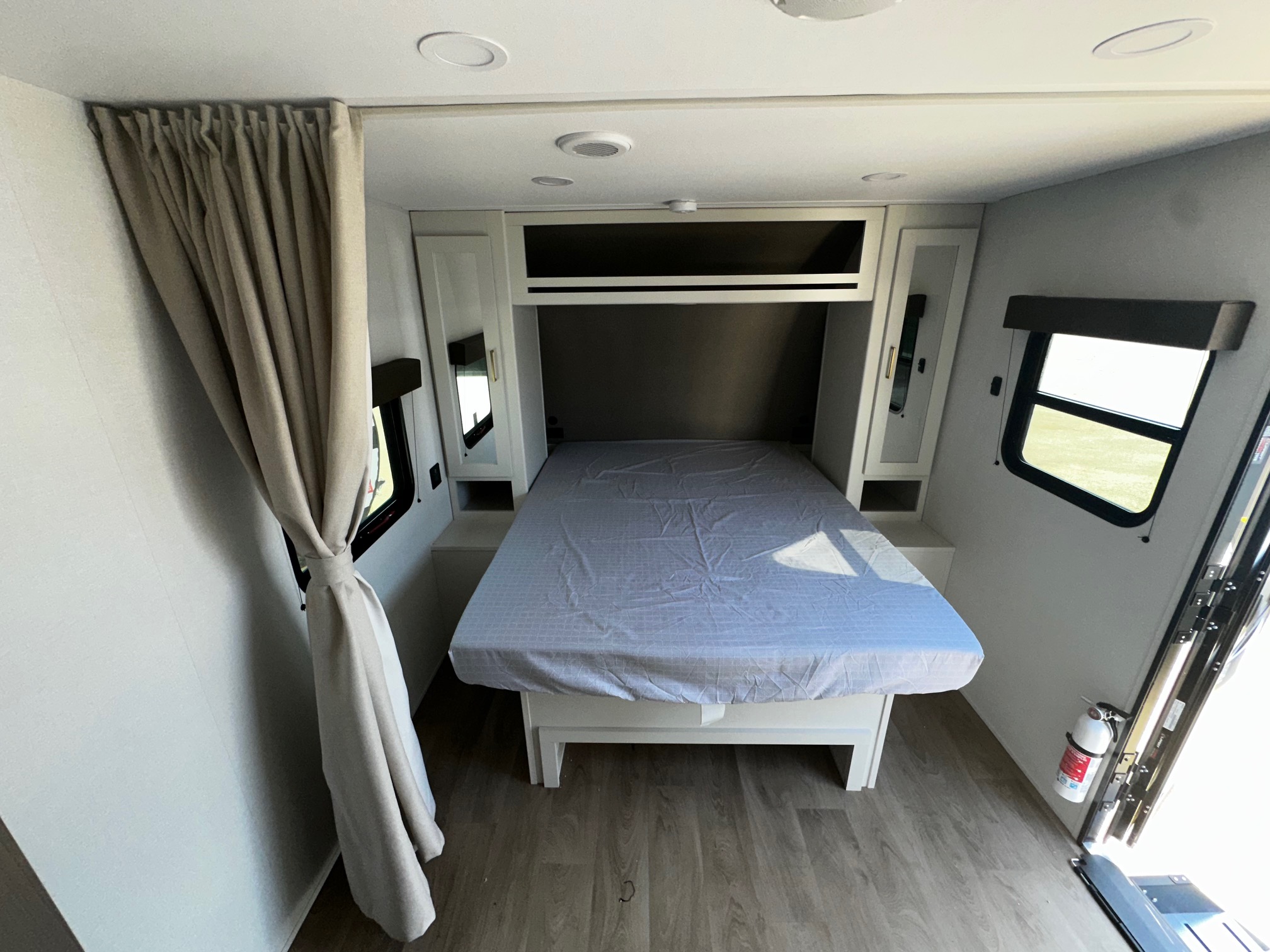 2027 Grand Design Transcend XPLOR 23BHX - Image 17