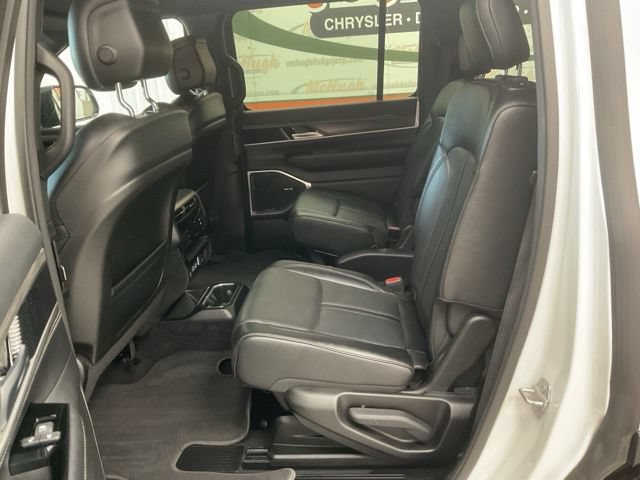 2024 Jeep Wagoneer Utility 4D Series III 4WD - Image 28