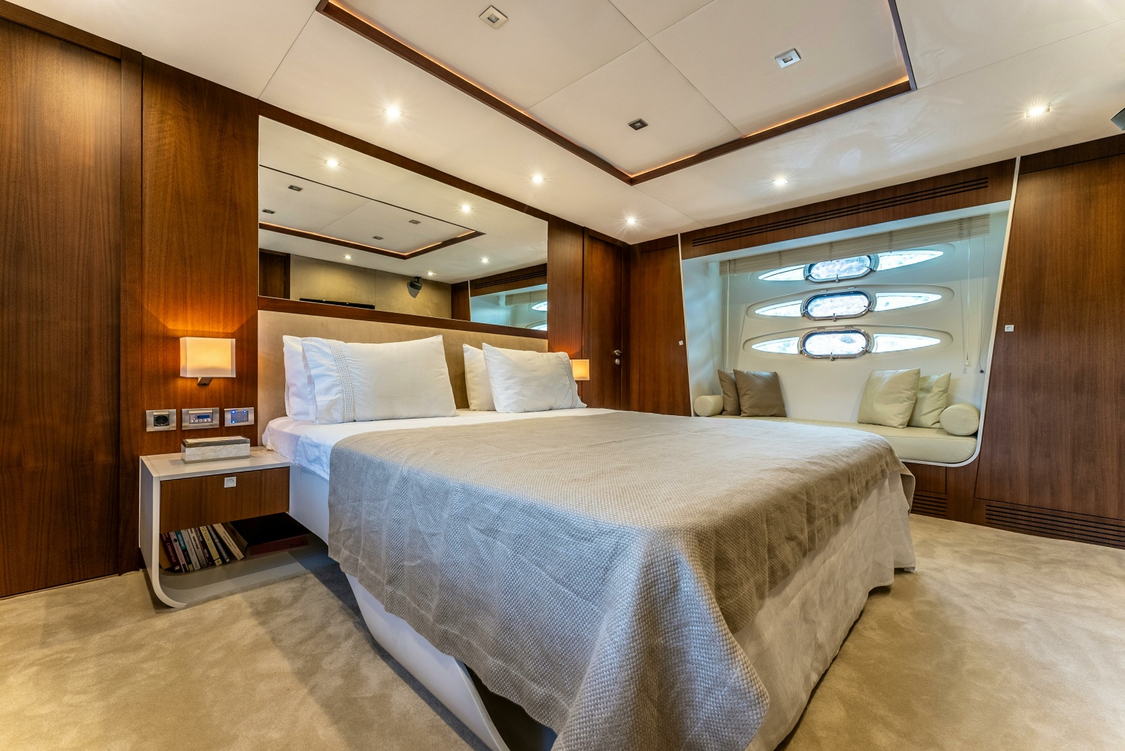 2012 Numarine - Image 25