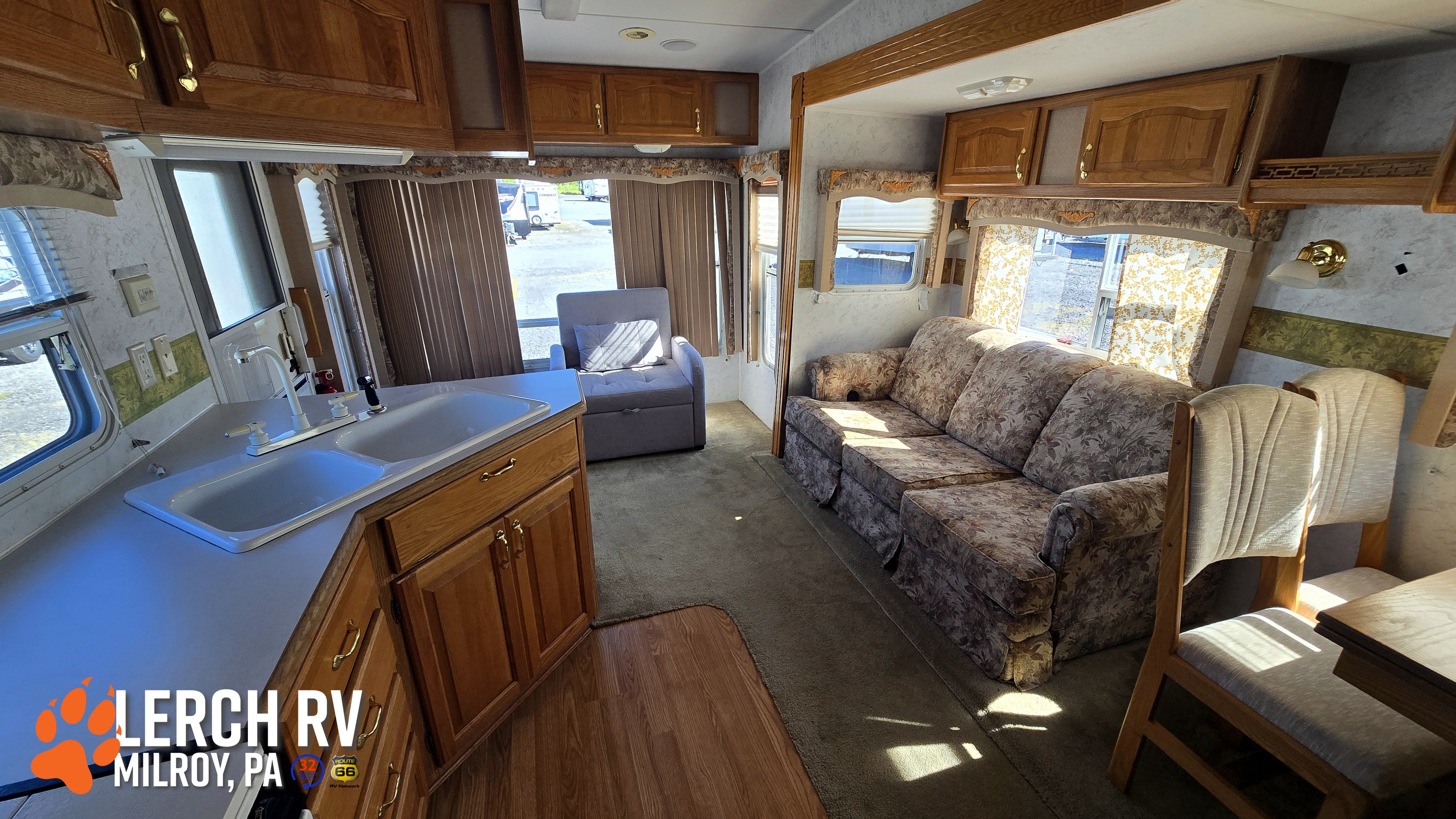 2002 FOREST RIVER CEDAR CREEK 30RLBS - Image 23