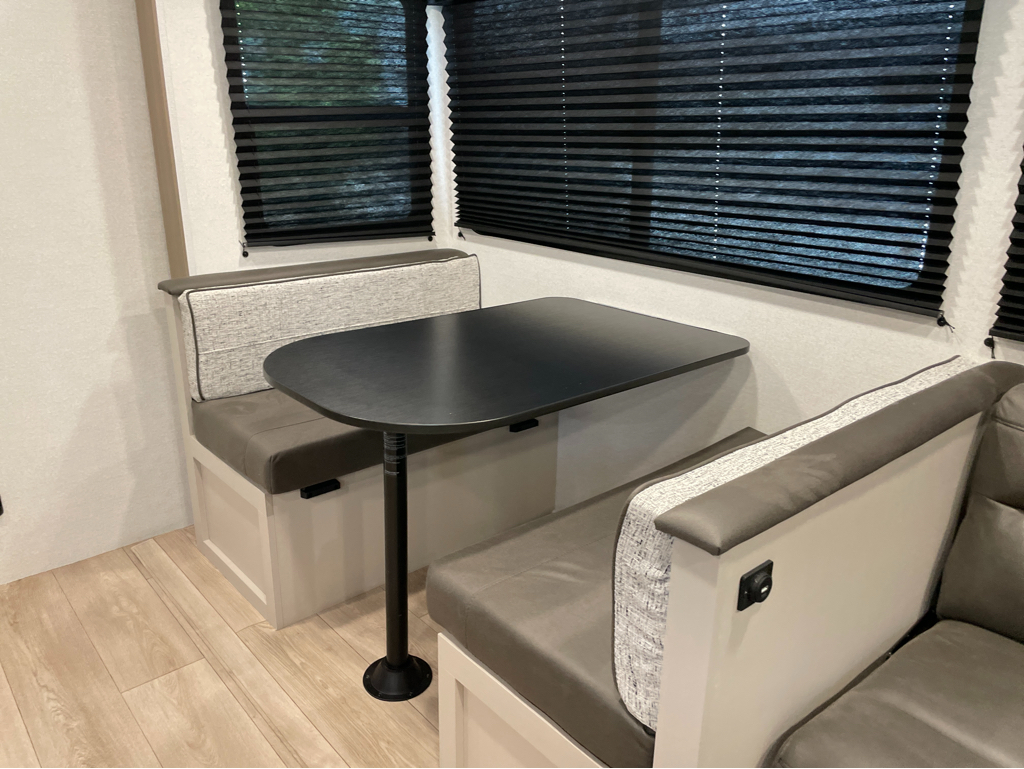 2027 Jayco Jay Feather SL 26BHSL - Image 11