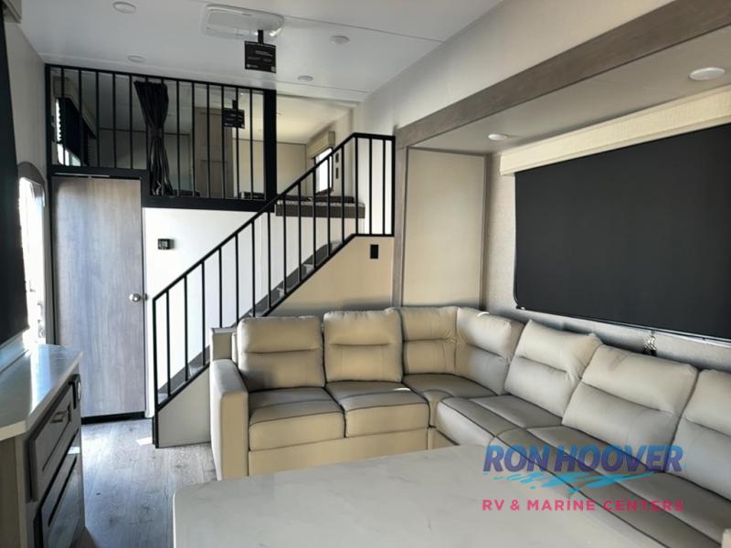 2025 COACHMEN CATALINA 42CONDO - Image 6