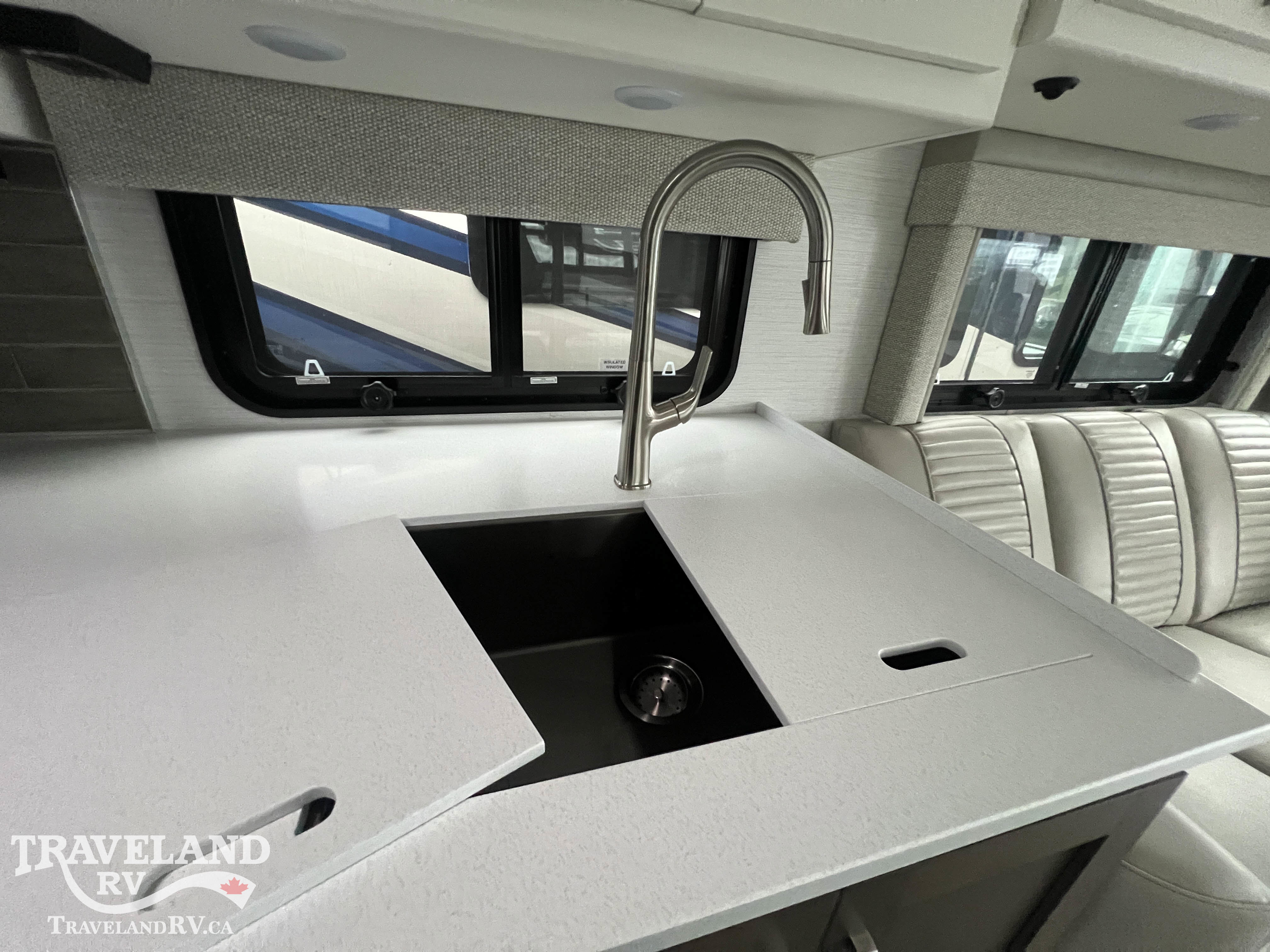 2026 Newmar Bay Star Sport 3225 - Image 10