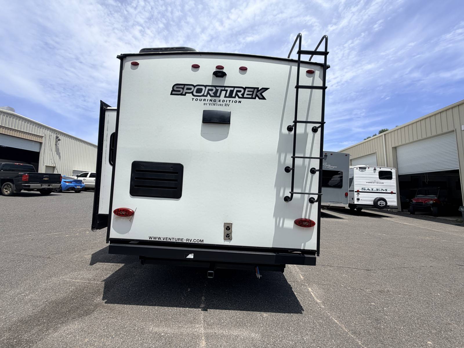 2023 Venture RV SportTrek Touring Edition - Image 6