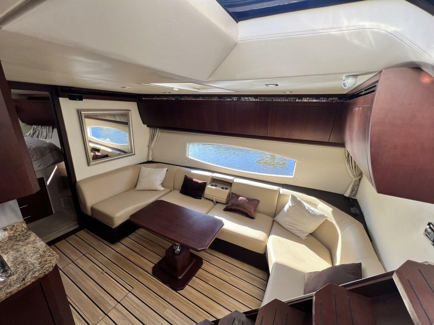 2015 Regal 53 Sport Coupe - Image 28