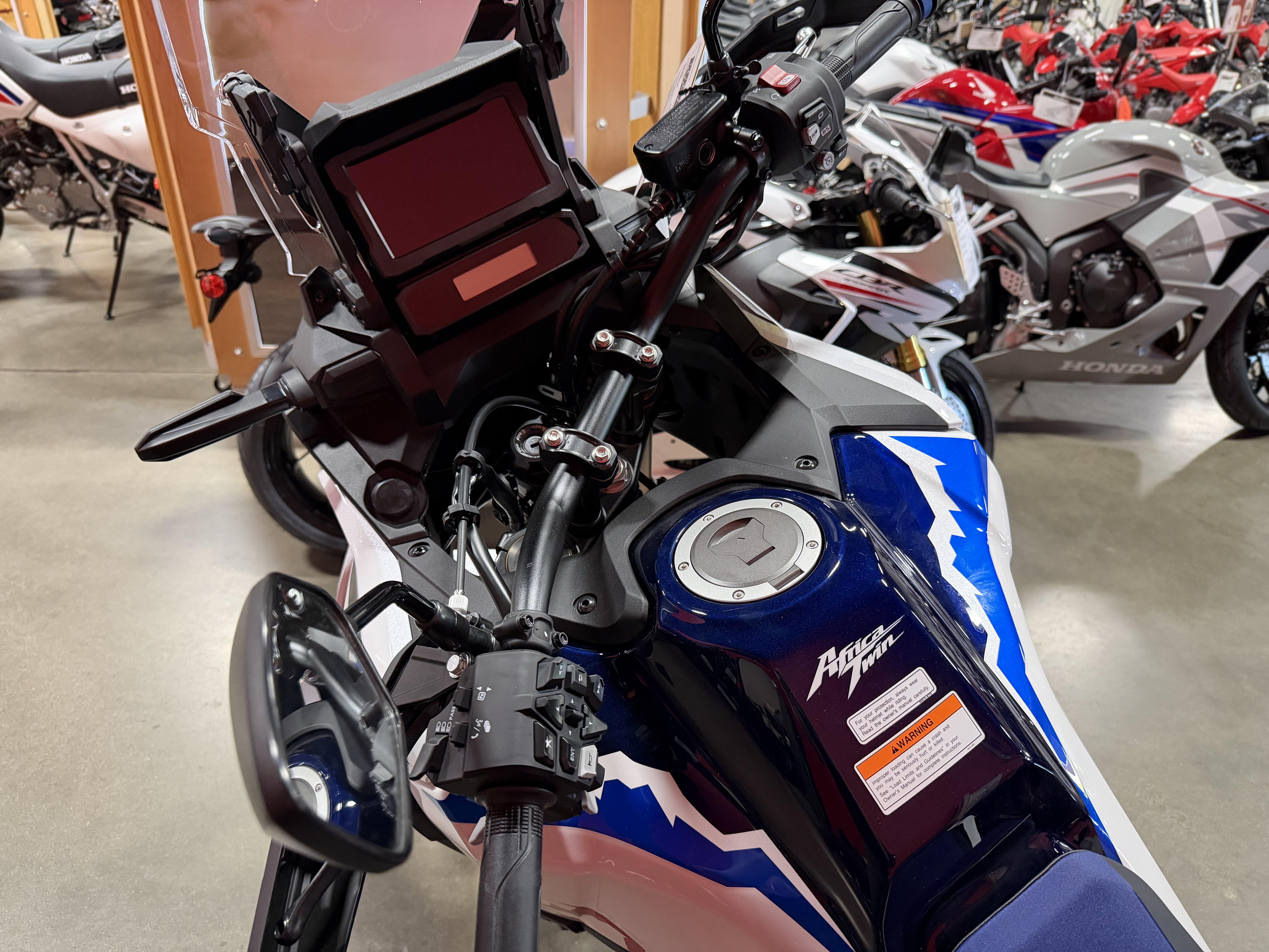 2026 Honda AFRICA TWIN DCT - Image 4