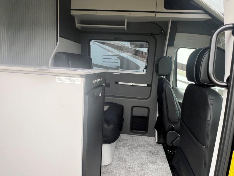 2026 Grand Design Lineage Series VT LVT1 - Image 3