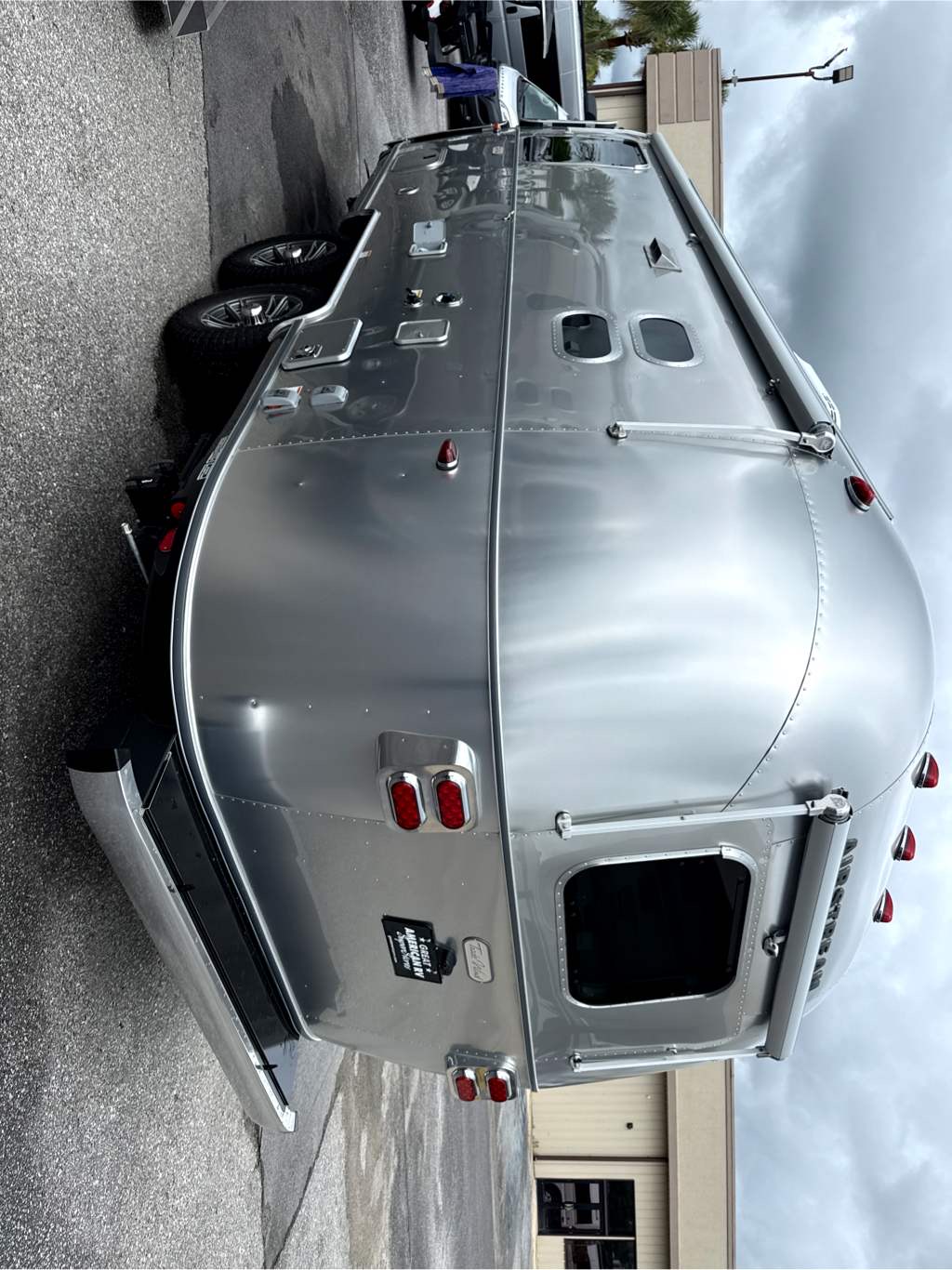 2026 AIRSTREAM TRADE WIND 23FBT - Image 3