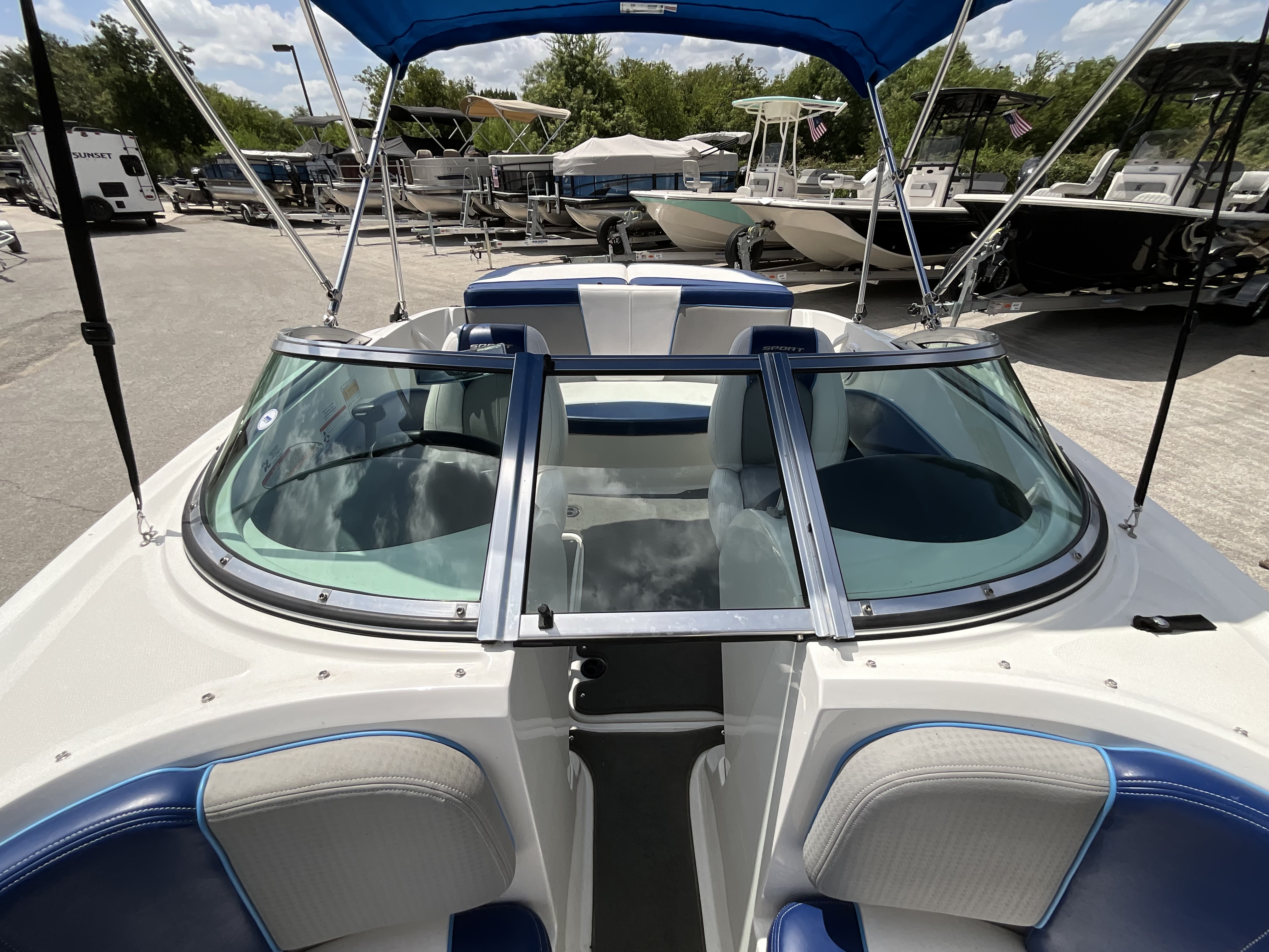 2011 SEA RAY BOATS 185 Sport 185 SPORT - Image 15