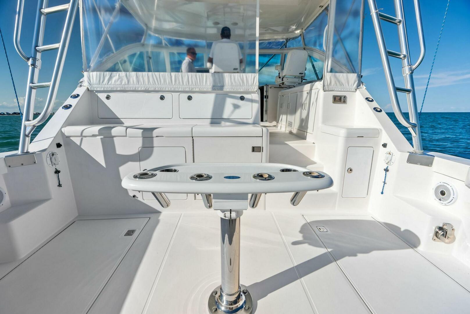 2006 Cabo 45 Express - Image 18