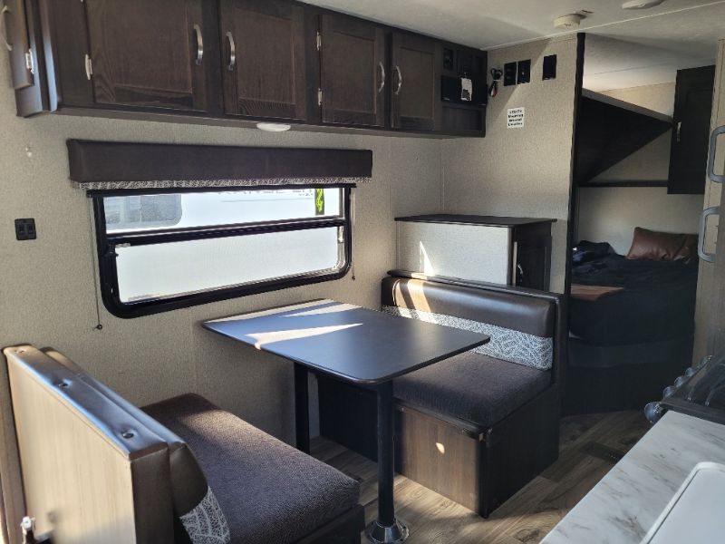 2019 Keystone Springdale West 189FLWE - Image 8