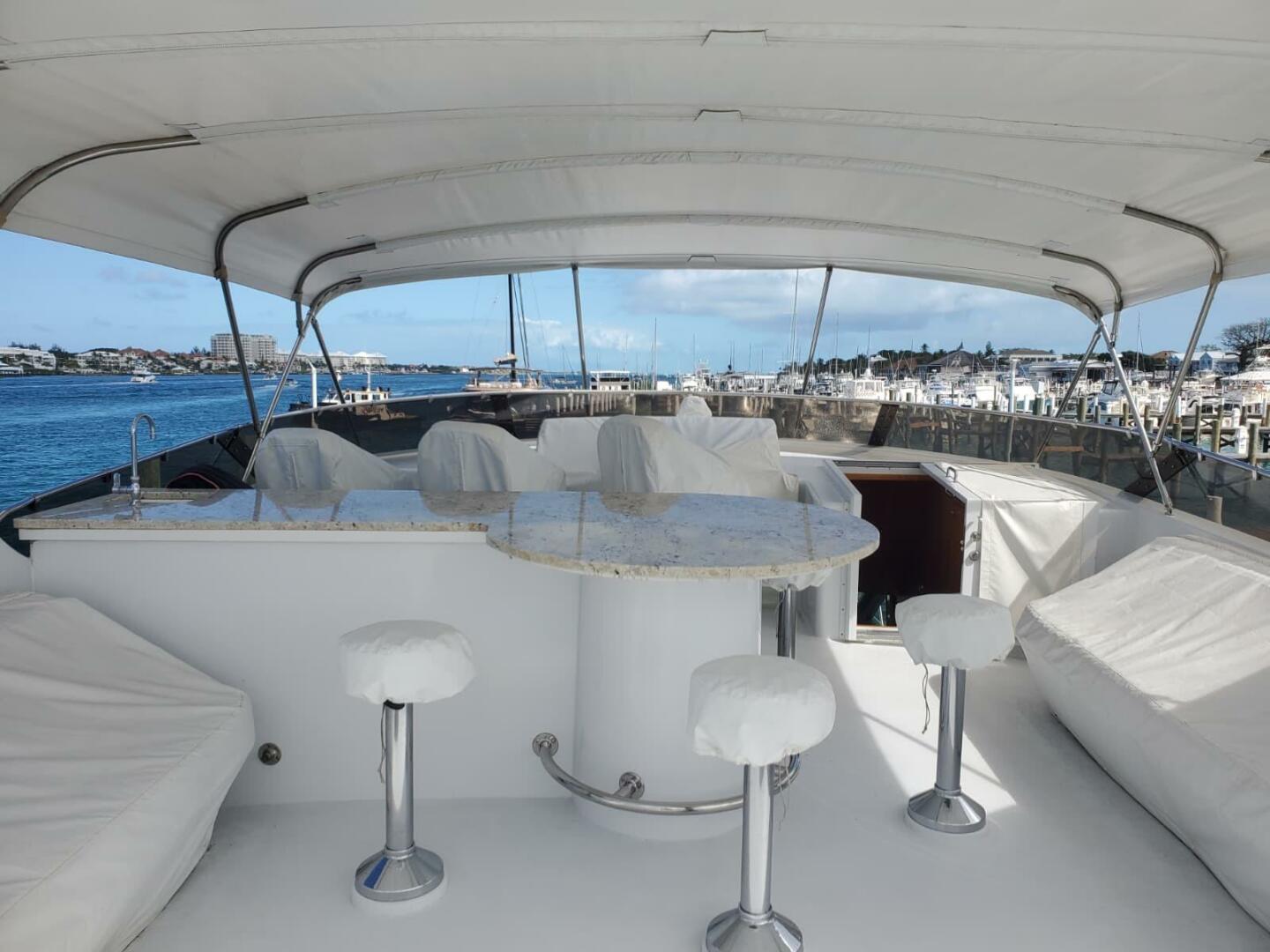 2000 Hatteras 75 Sport Deck - Image 17