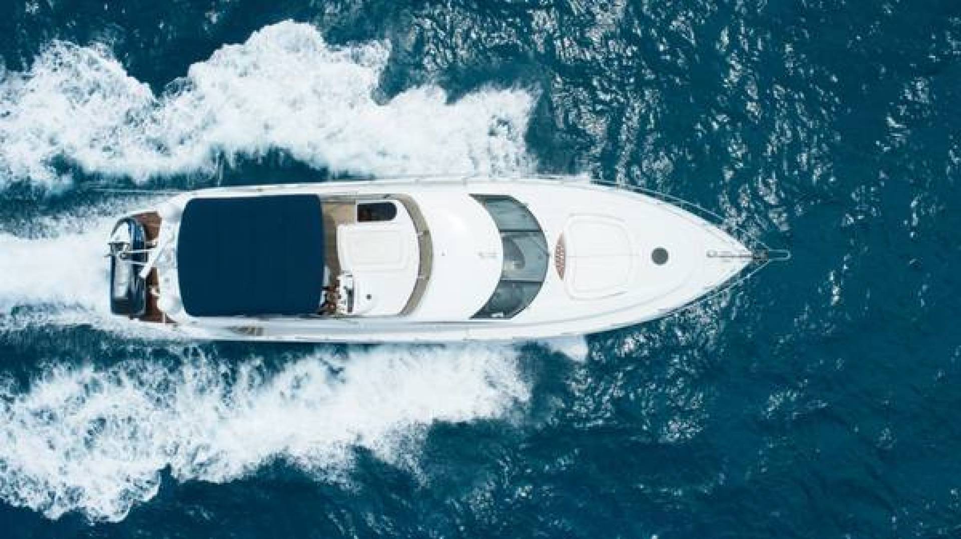 2004 Sunseeker Manhattan - Image 4