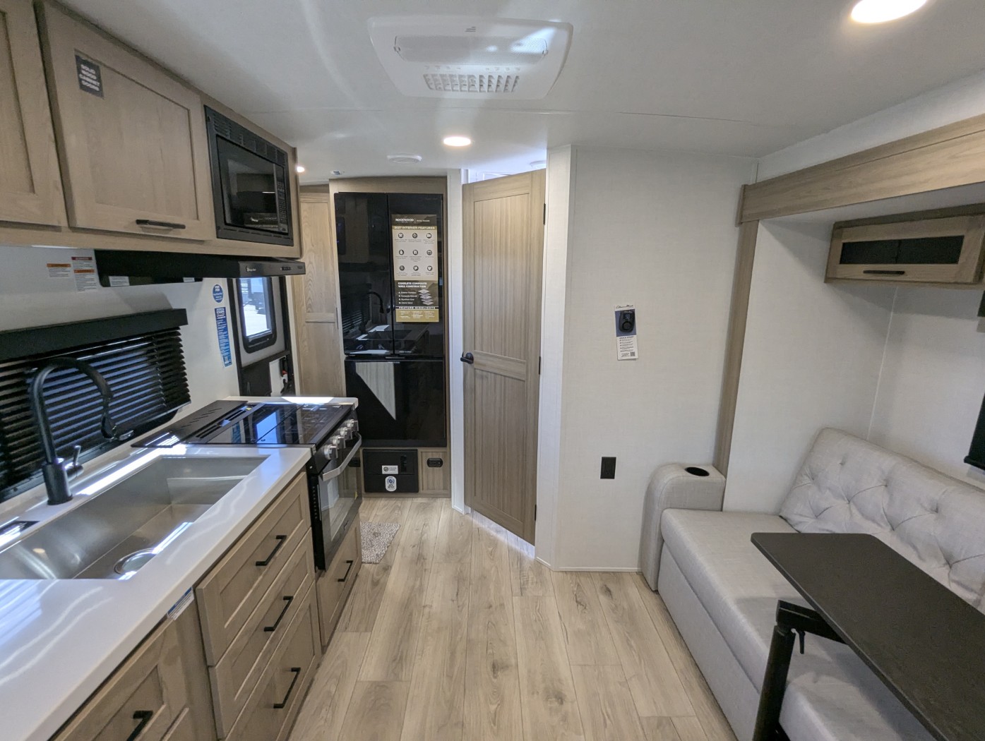 2027 Forest River Rockwood Mini Lite 2109S - Image 20