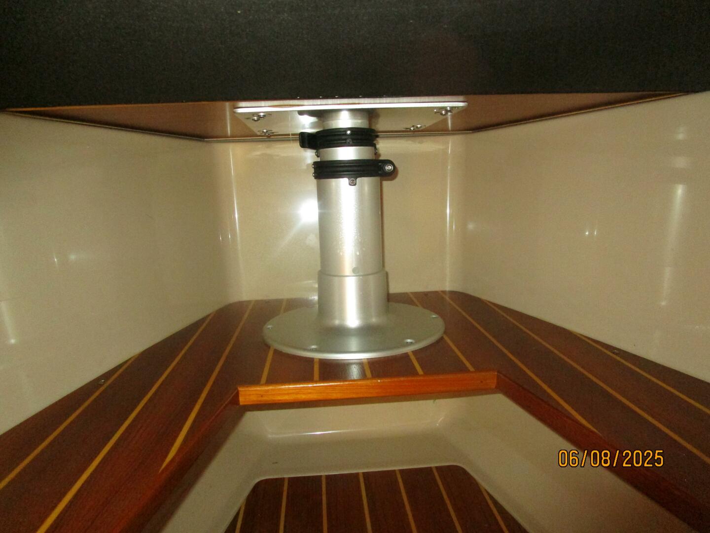 2012 Cutwater C28 - Image 40
