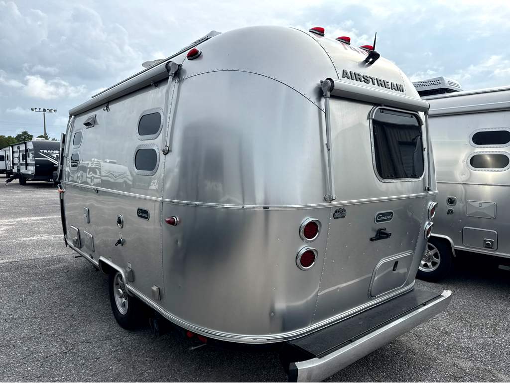 2022 AIRSTREAM CARAVEL 19CB - Image 3