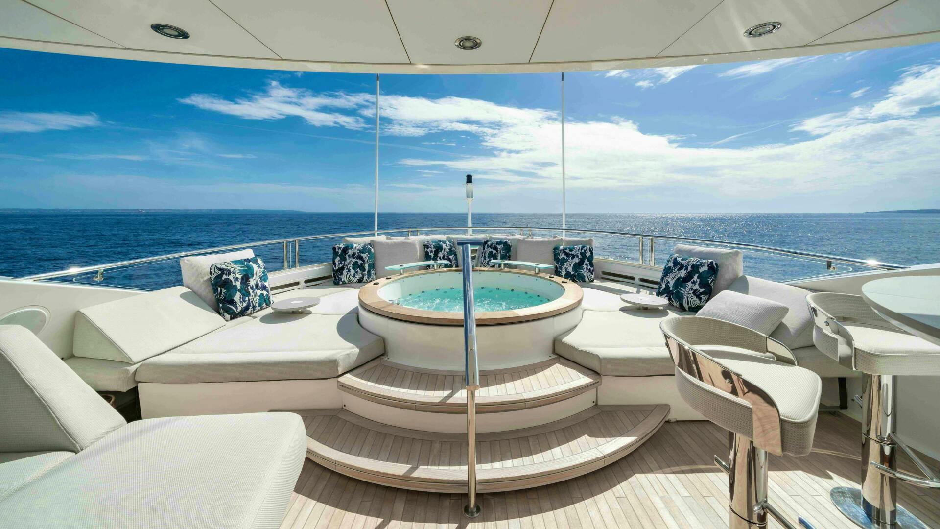 2016 Sunseeker Sunseeker 131 Yacht - Image 10