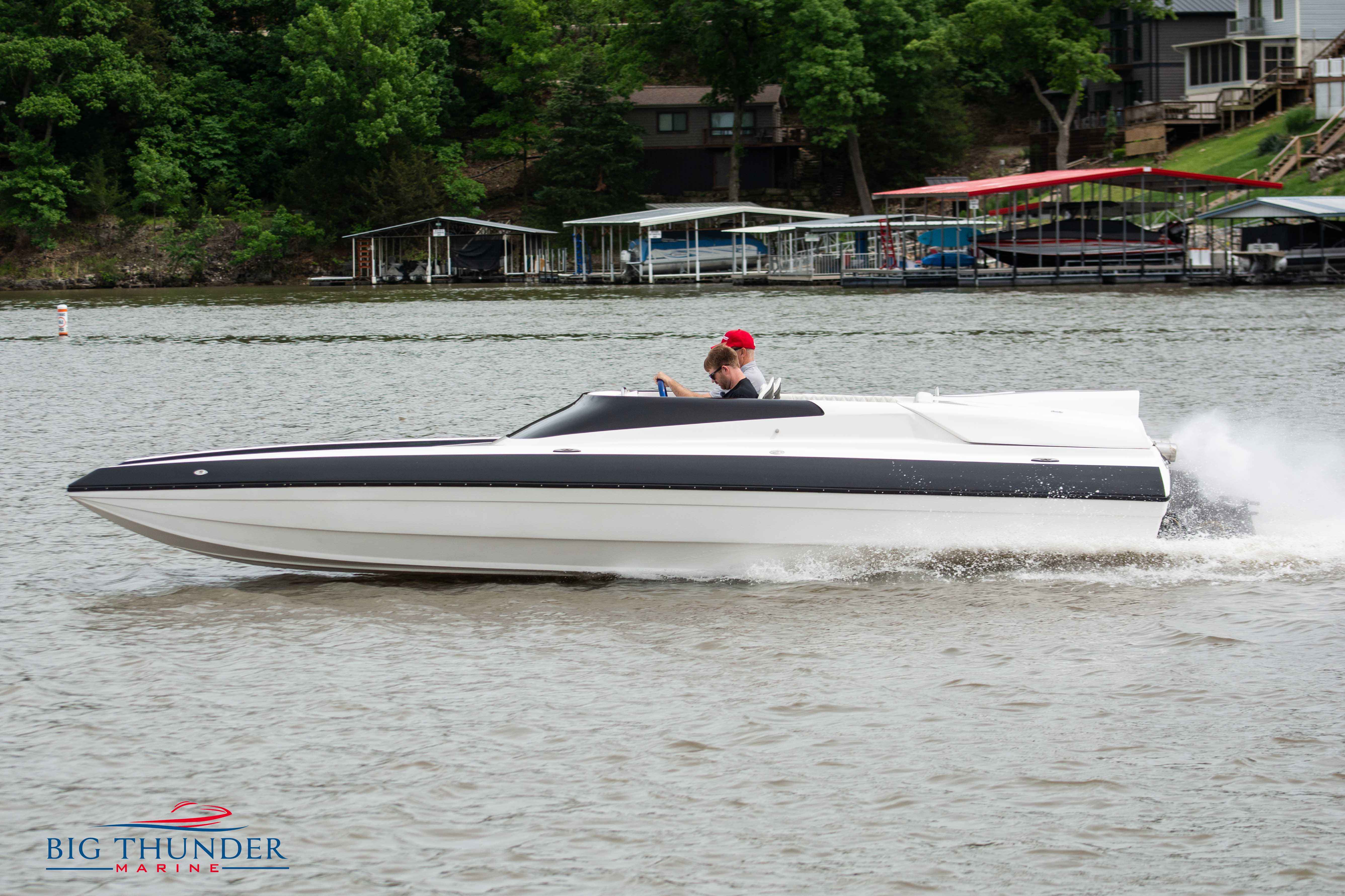 2019 Spectre Screaming Eagle 22 Talon - Image 5