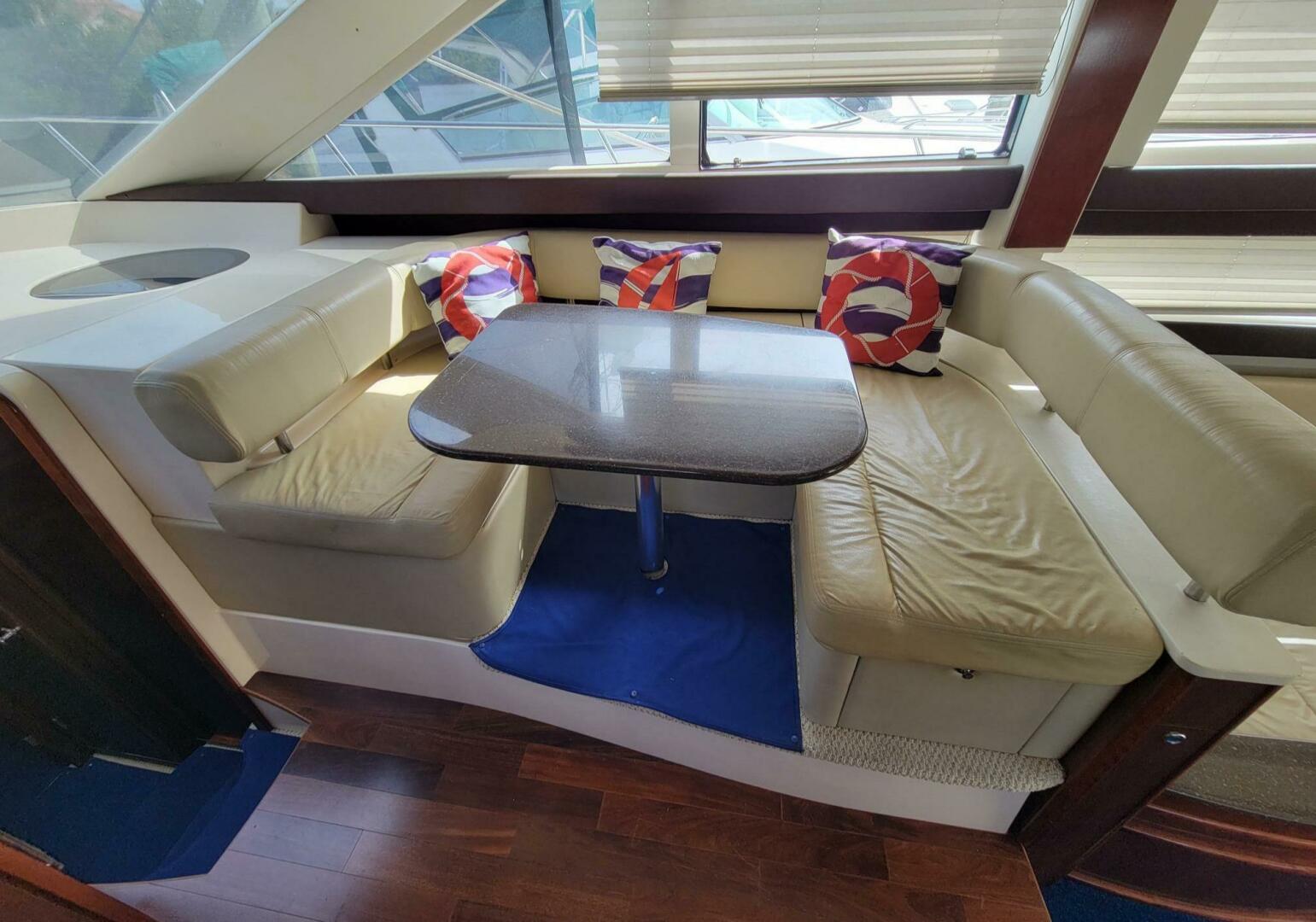 2011 Meridian 441 Sedan - Image 3