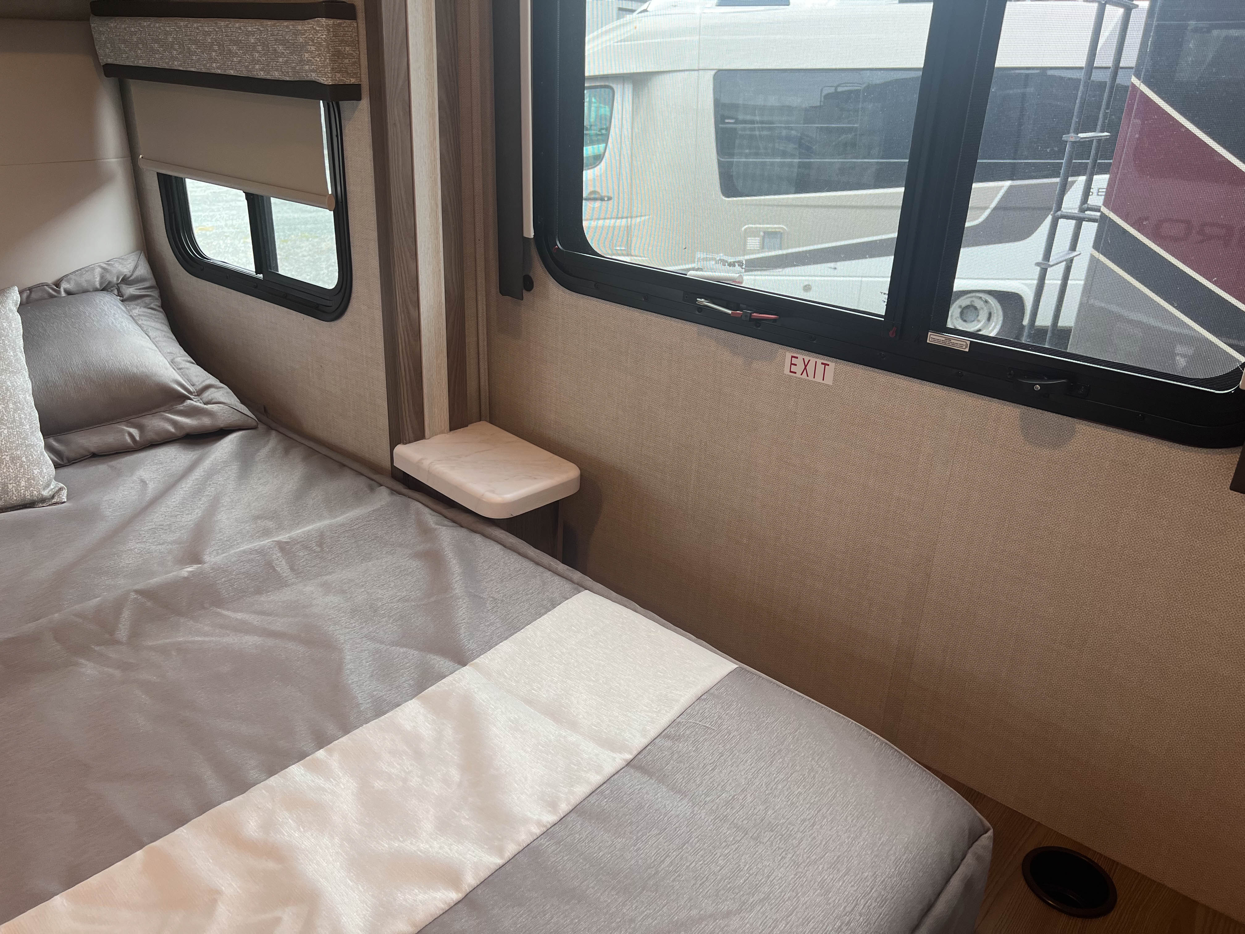 2024 Thor Motor Coach Tiburon 24RW - Image 26