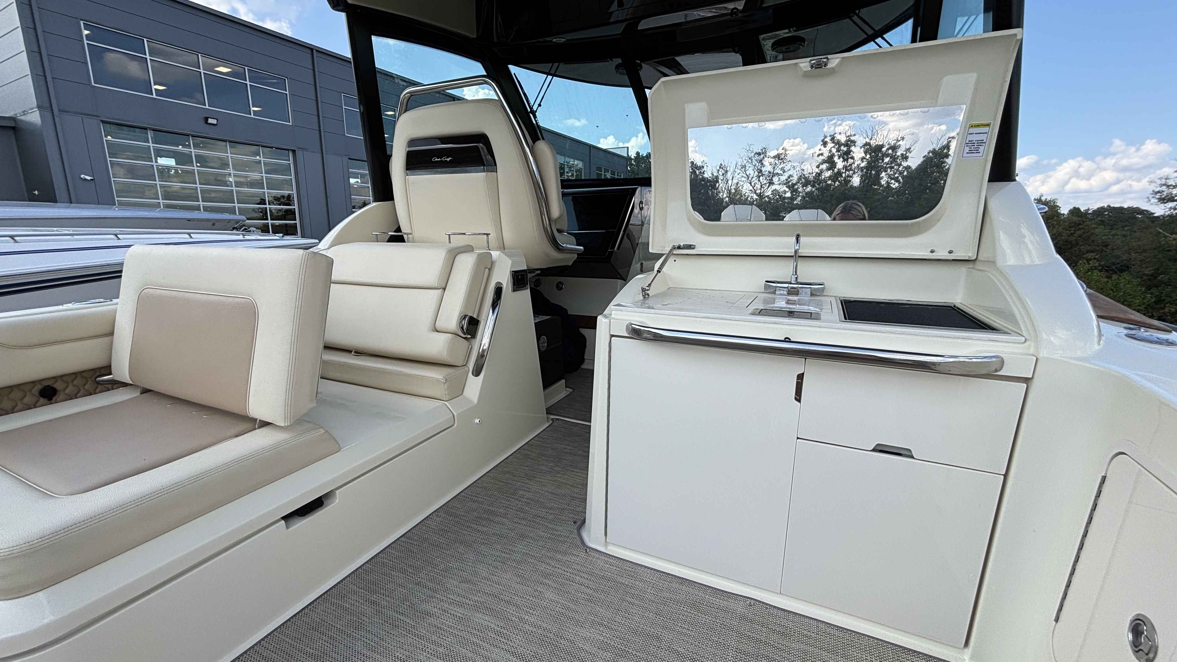 2021 Chris Craft 35 Calypso - Image 23