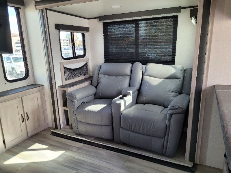 2023 Coachmen Northern Spirit Ultra Lite 2764RE - Image 8