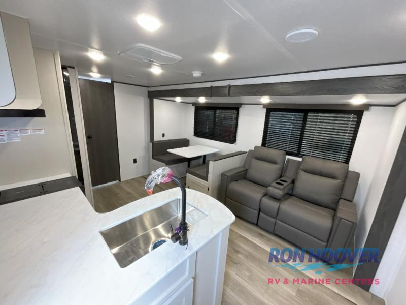 2025 COACHMEN 24RB - Image 3