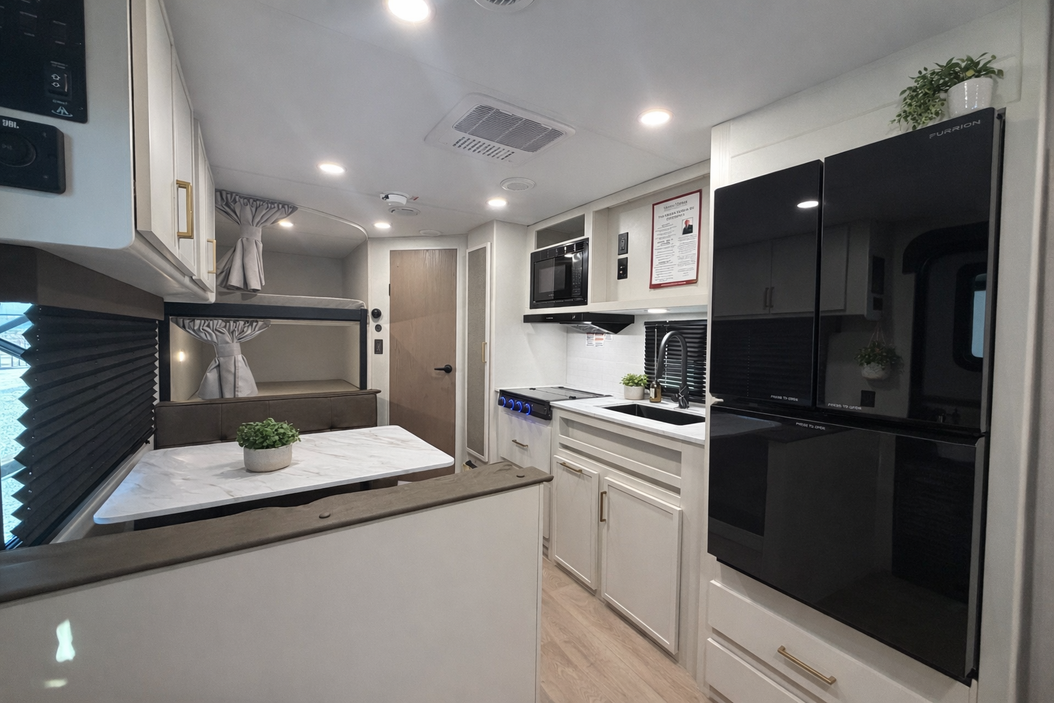 2026 Grand Design Transcend XPLOR 19BHX - Image 9