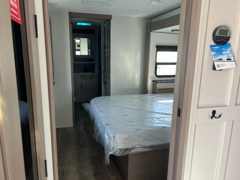2026 Grand Design Reflection Travel Trailer 322FKTS - Image 12