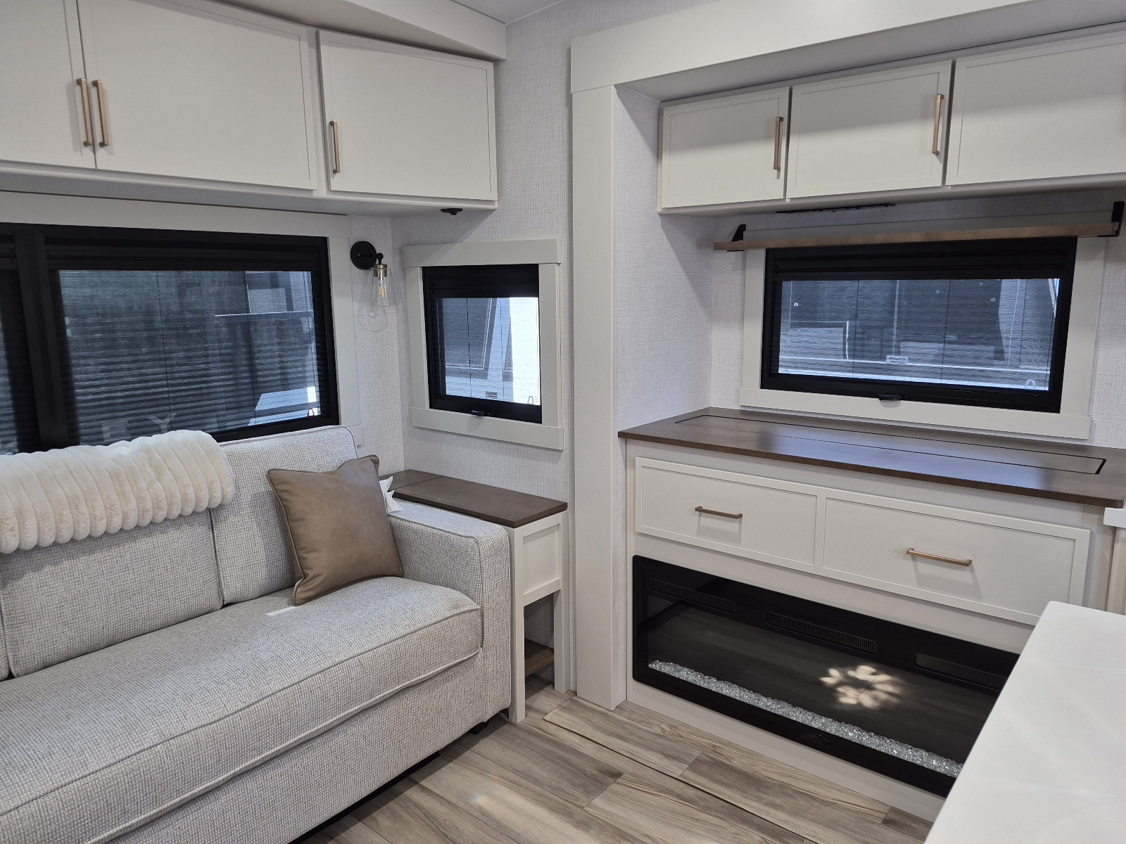2027 Brinkley RV Model Z 3100 - Image 7
