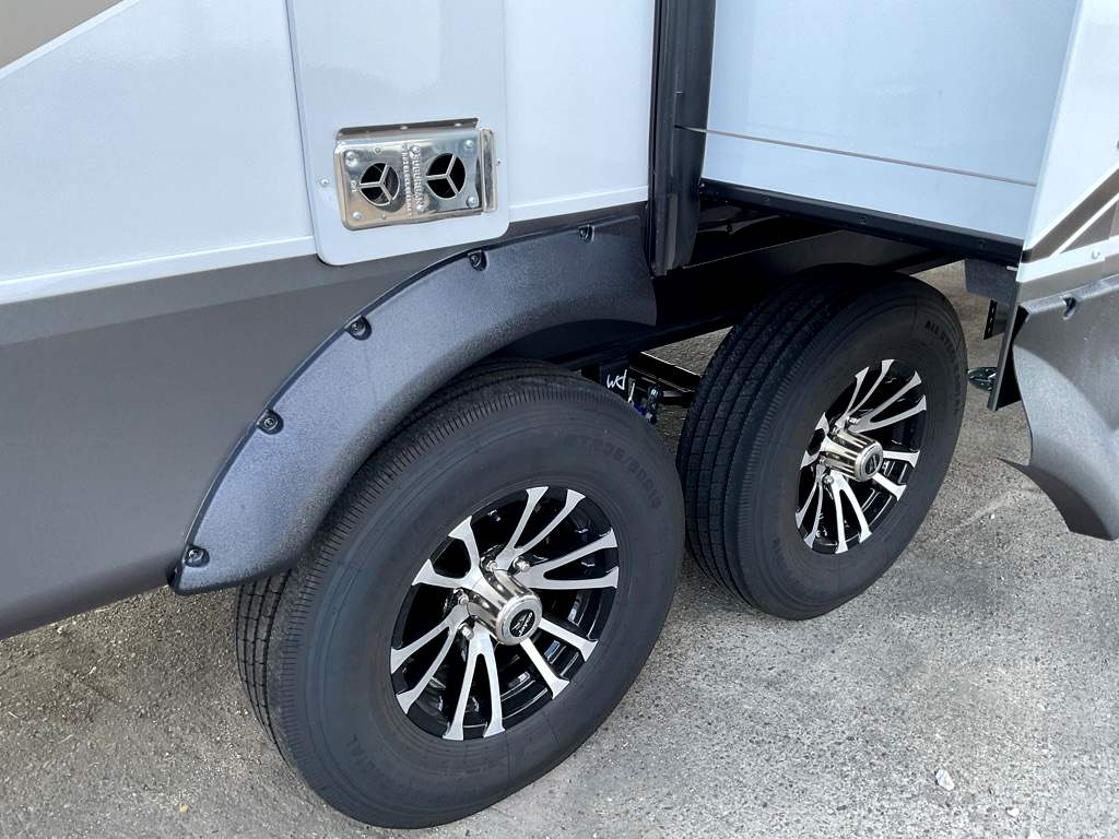 2027 JAYCO Eagle 294CKBS - Image 32