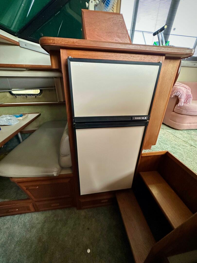 1991 Carver 3807 Aft Cabin - Image 26