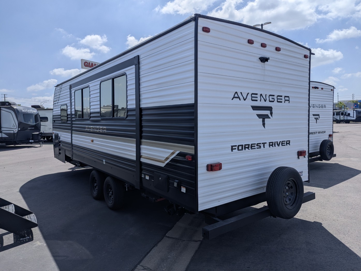 2027 Forest River Avenger 25RBS - Image 4
