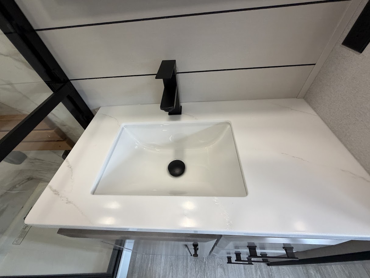 2027 JAYCO PINNACLE 32RLTS - Image 34