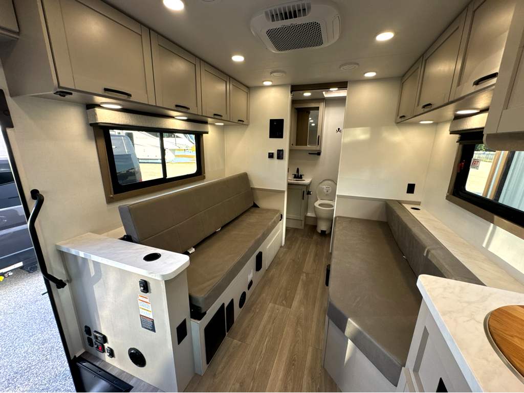2027 ENTEGRA COACH ODYSSEY 20SF - Image 13